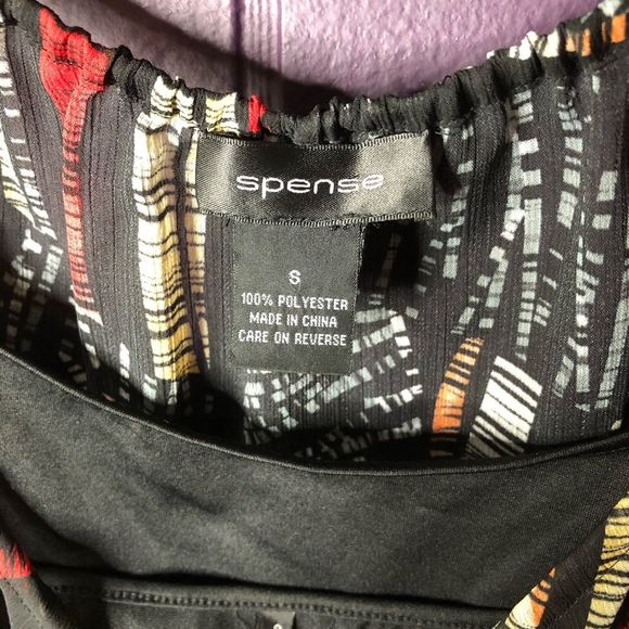 Button up blouse with puff sleeves. - Picture 4 of 4